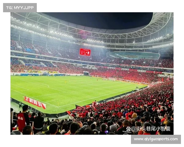 凤凰山球场万人合唱，成都球迷文化成联赛名片